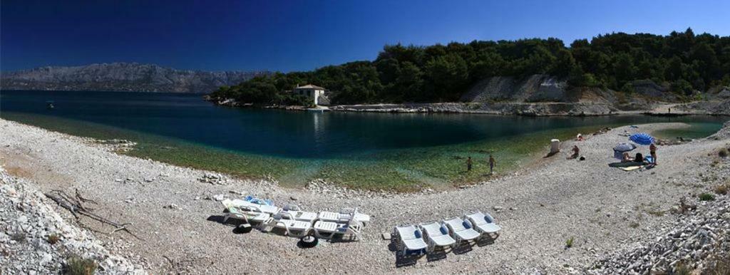 Apartment Antica Povlja  Εξωτερικό φωτογραφία